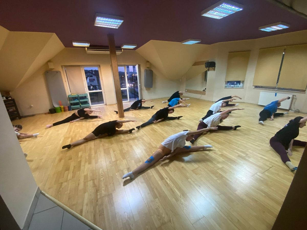 Akrobatyka Tarnów - zajęcia w SHIVA DANCE Studio